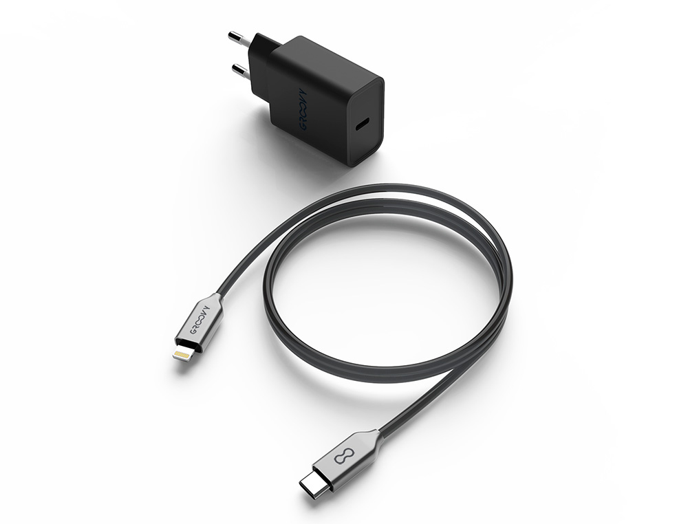 CABLE GROOVY USB-C 2.0A / LIGHTNING CARGA RAPIDA + CARGADOR LONGITUD 1 MT COLOR GRIS OSCURO